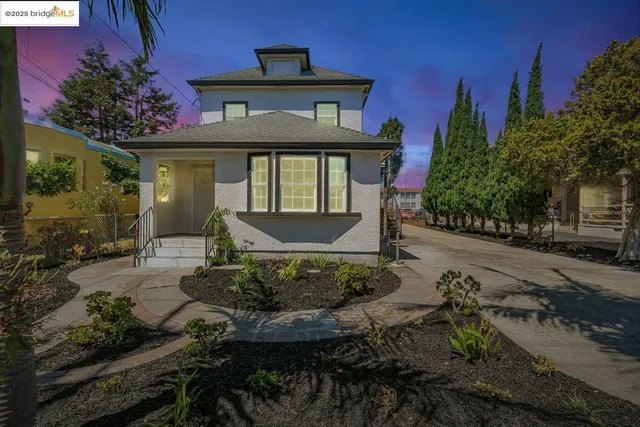 $1,025,000 | 1086 61st Street, Oakland, CA 94608