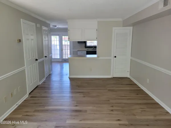 $1,200 | 119 Oakmont Drive, Unit 26, Greenville, NC 27858