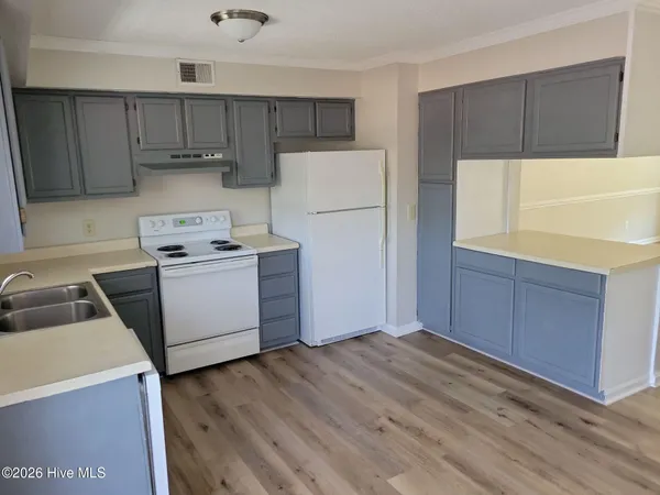 $1,200 | 119 Oakmont Drive, Unit 26, Greenville, NC 27858