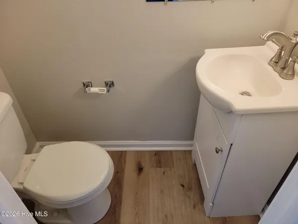 $1,200 | 119 Oakmont Drive, Unit 26, Greenville, NC 27858