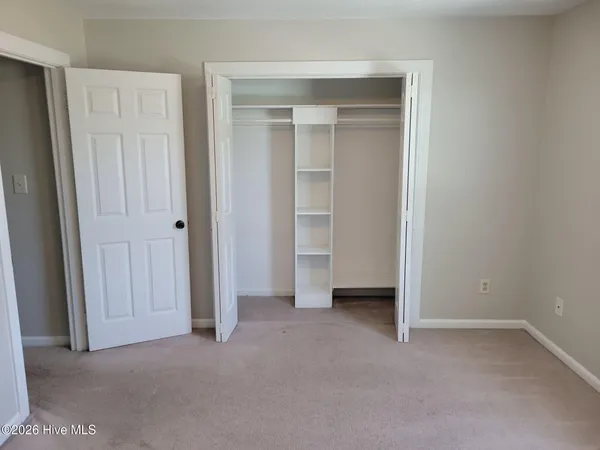 $1,200 | 119 Oakmont Drive, Unit 26, Greenville, NC 27858