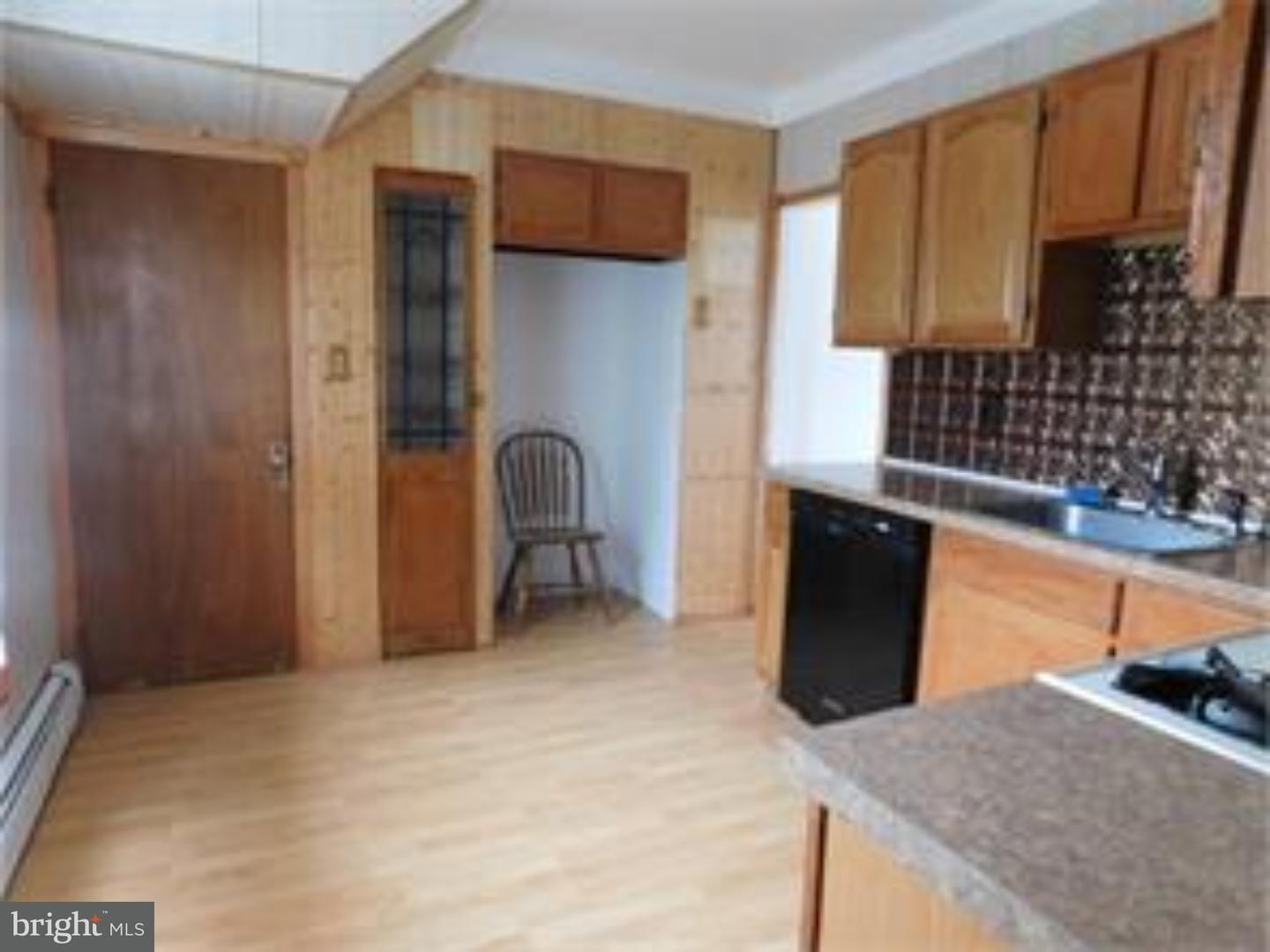 96 Blackwood Road Clementon, NJ 08021 - Photo 4 of 23 Gallery Image 4