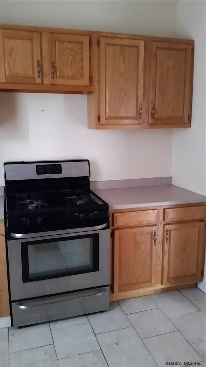 96 Cohoes Road Watervliet, NY 12189 - Photo 2 of 11 Photo 2