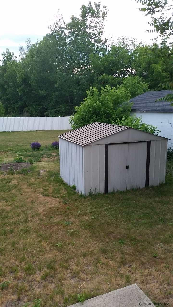 96 Cohoes Road Watervliet, NY 12189 - Photo 9 of 11 Photo 9