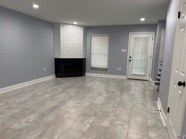 $1,600 | 15819 Maison Orleans Court, Baton Rouge, LA 70817