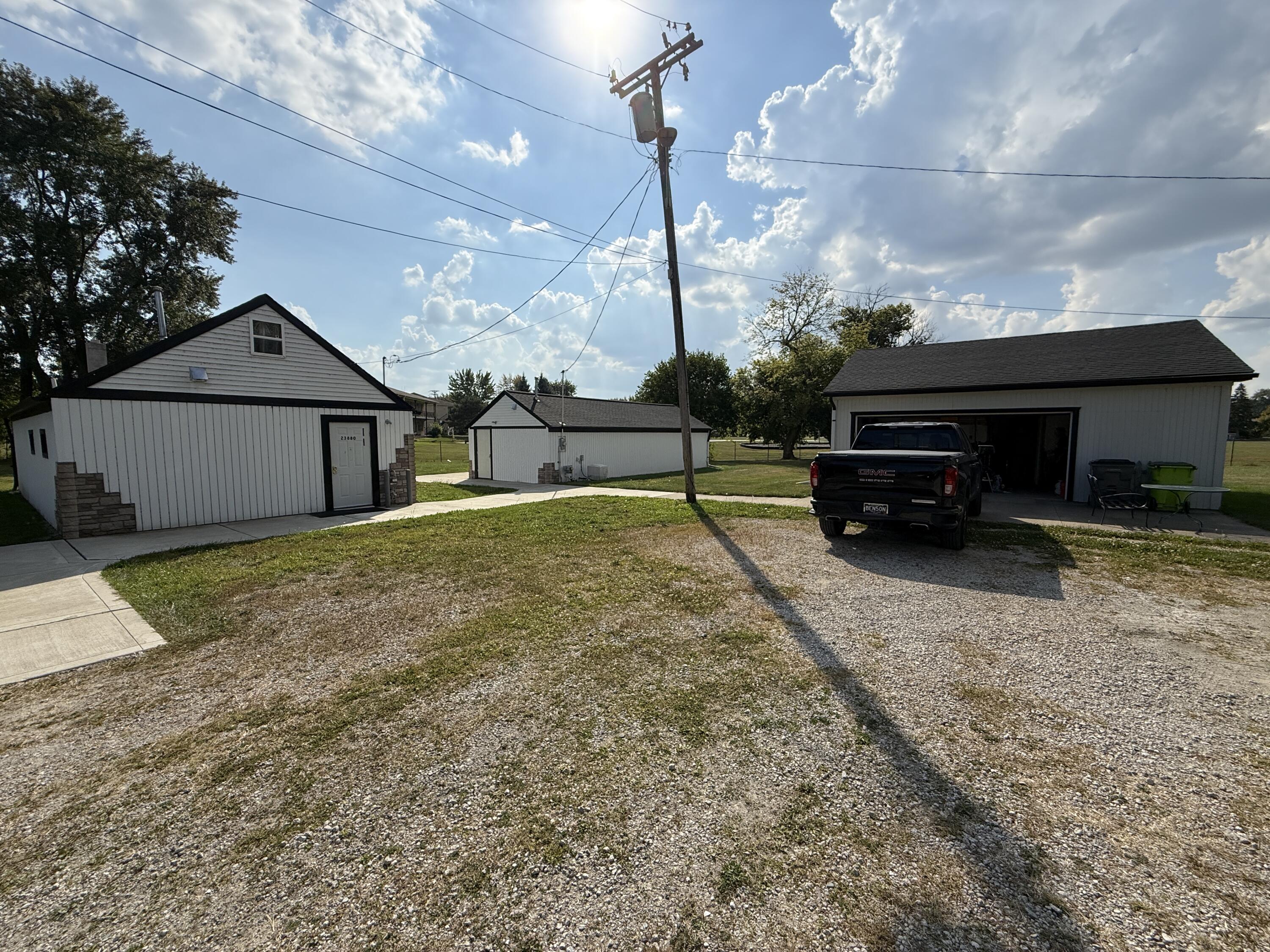 23880 Shook Road Clinton Township, MI 48035 - Photo 17 of 102 IMG_7512