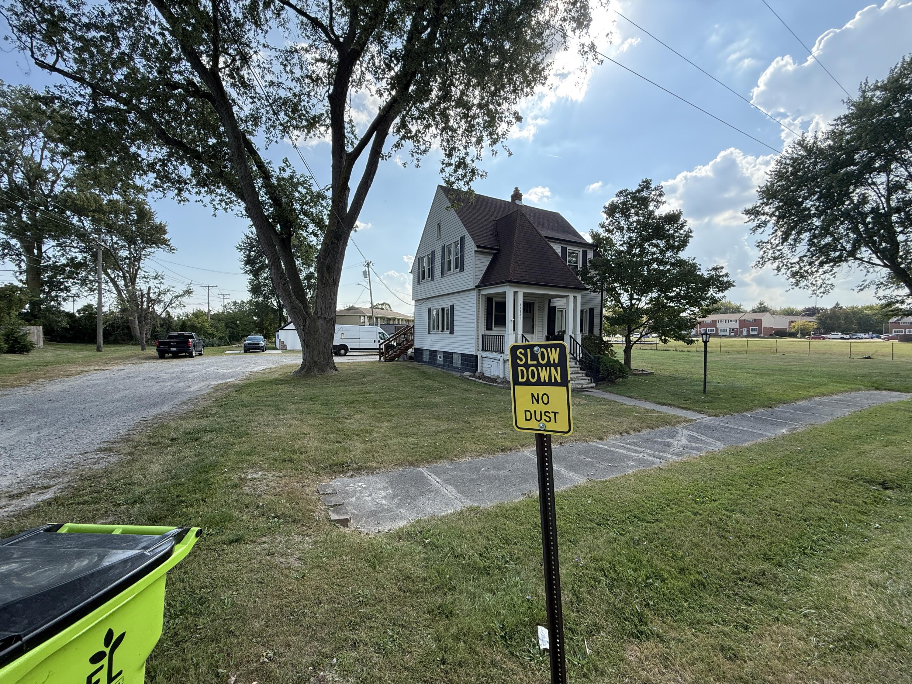 23880 Shook Road Clinton Township, MI 48035 - Photo 4 of 102 IMG_7499