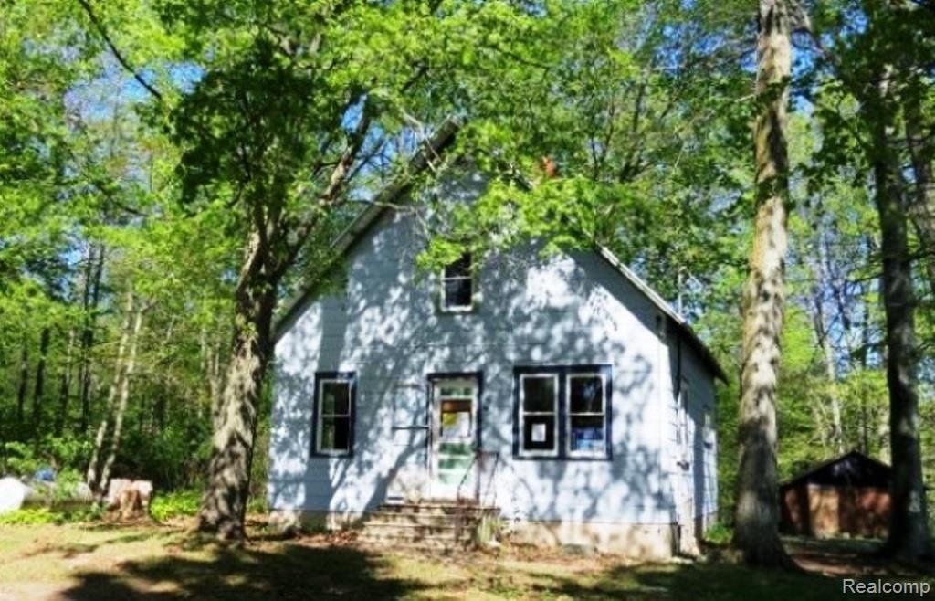 10531 South 15 Road Cadillac, MI 49601 - Photo 1 of 11 1.jpg