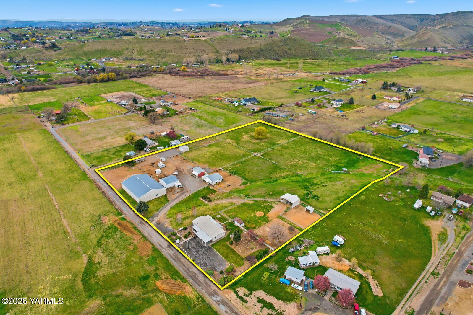 150 Dusty Puddle Road, Unit A&B Selah, WA 98942 - Photo 2 of 51 Aerial Farm