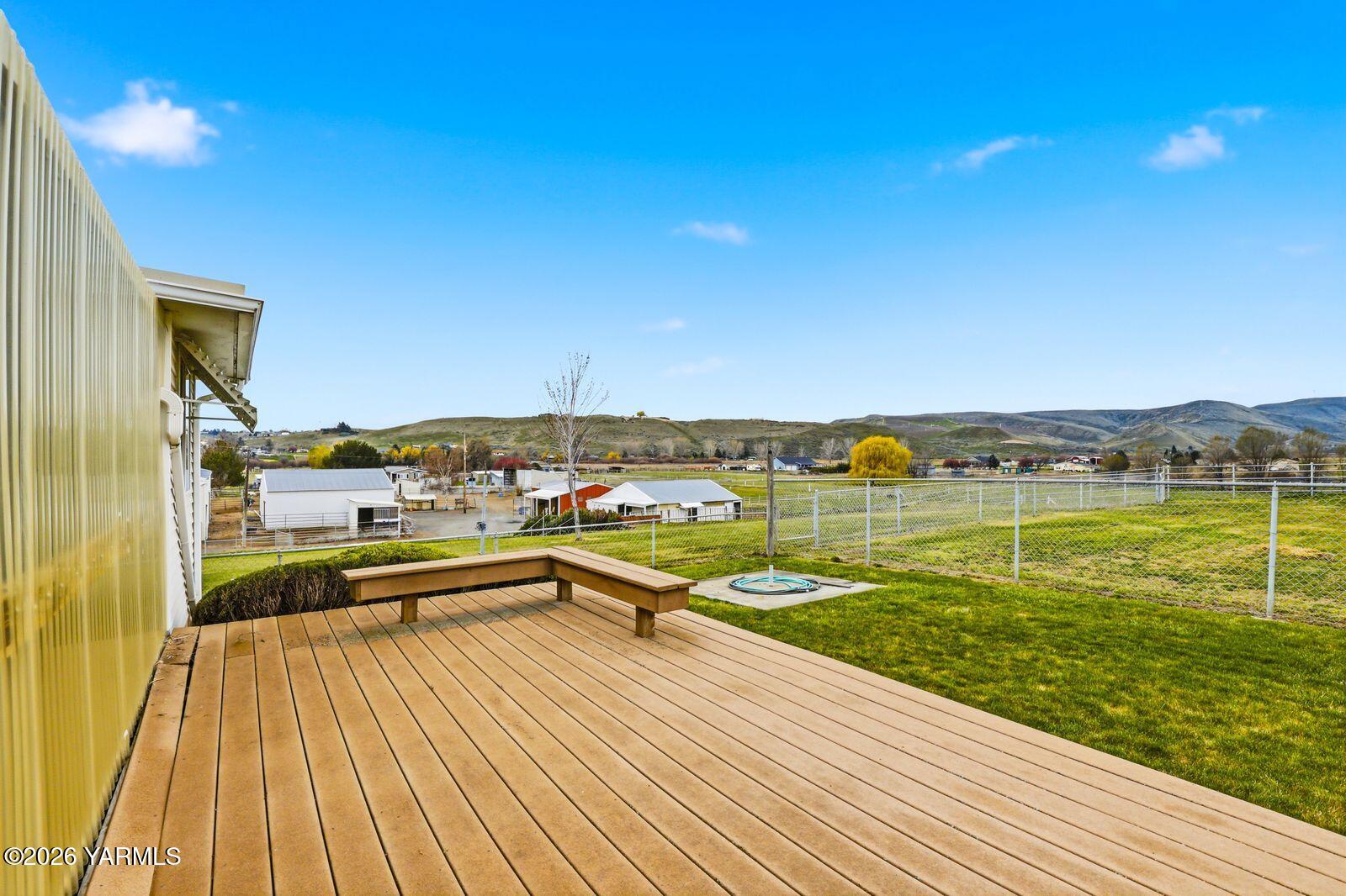 150 Dusty Puddle Road, Unit A&B Selah, WA 98942 - Photo 26 of 51 150 Dusty Puddle Rd_033