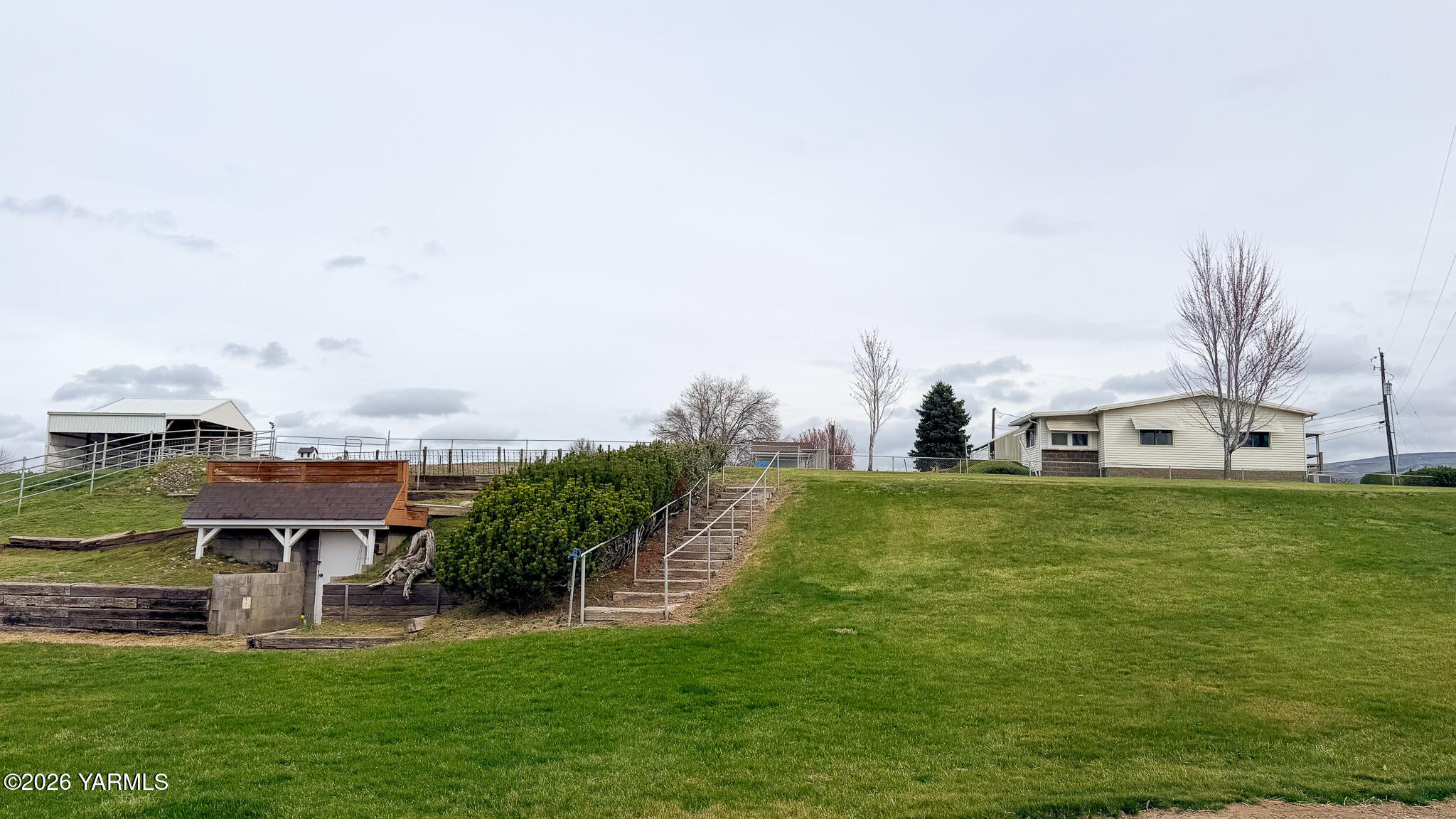 150 Dusty Puddle Road, Unit A&B Selah, WA 98942 - Photo 30 of 51 IMG_0998