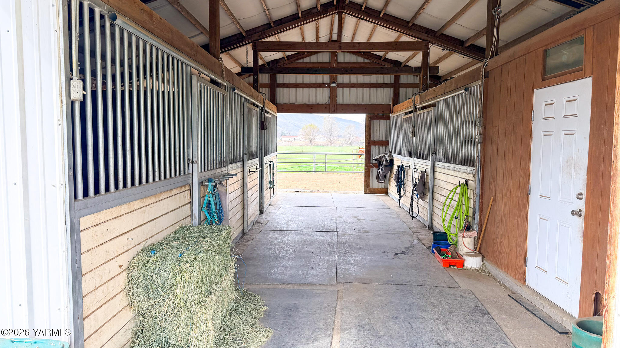 150 Dusty Puddle Road, Unit A&B Selah, WA 98942 - Photo 36 of 51 IMG_1065