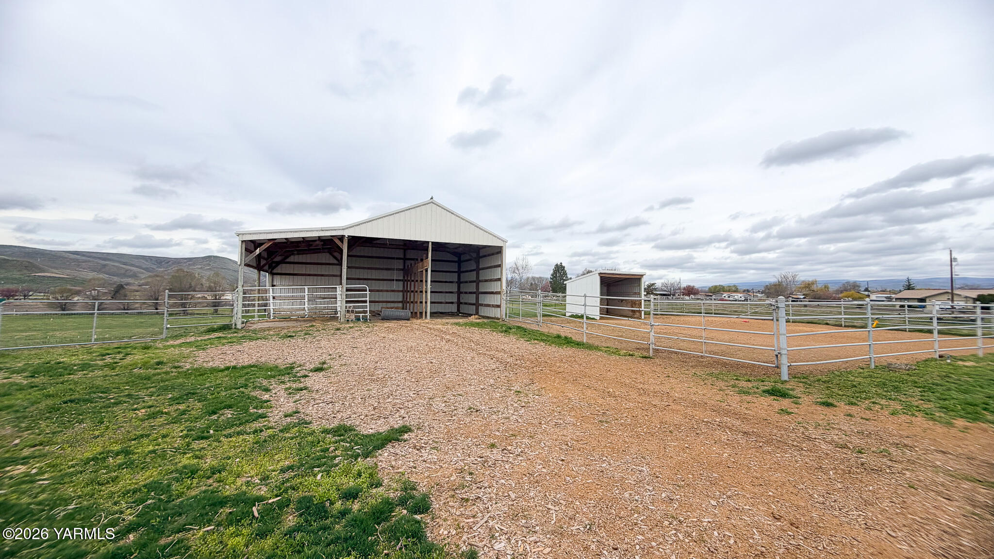 150 Dusty Puddle Road, Unit A&B Selah, WA 98942 - Photo 44 of 51 IMG_1013