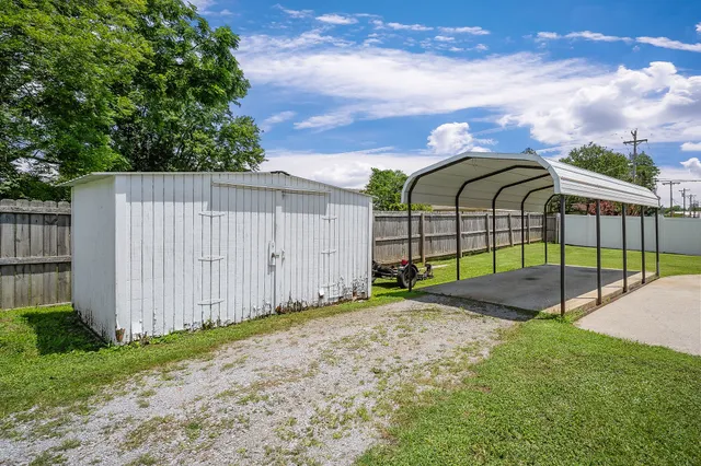 $249,000 | 304 West Main Street, Smithville, TN 37166