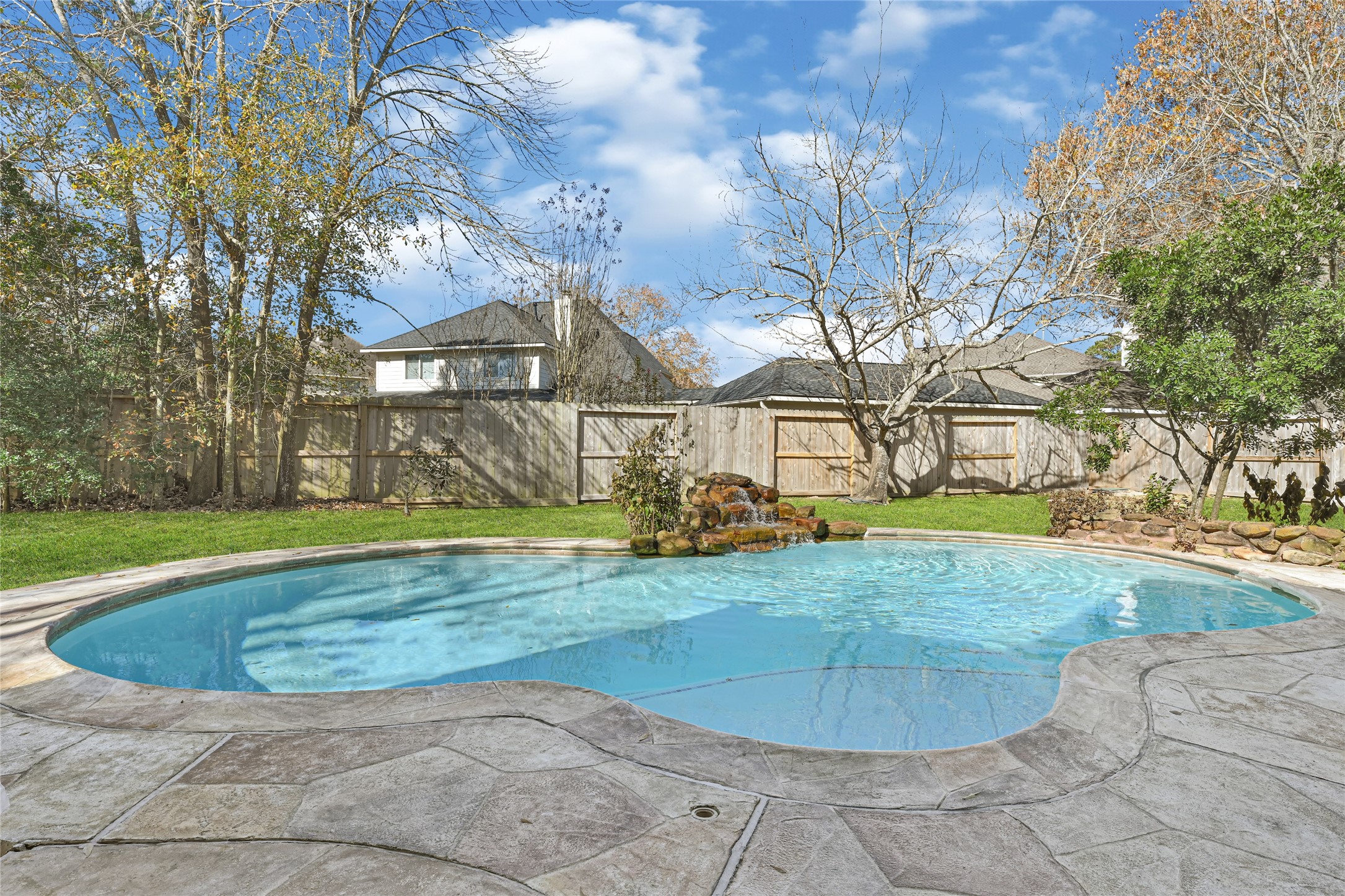 12902 Chalfield Circle Houston, TX 77044 - Photo 27 of 36 newly replastered pool
