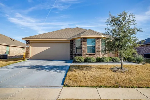 $299,000 | 714 Rendyn Way, Cleburne, TX 76033