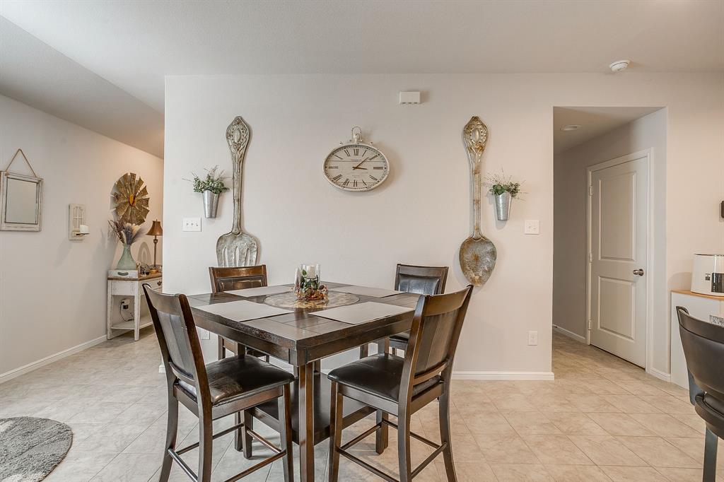 714 Rendyn Way Cleburne, TX 76033 - Photo 12 of 33