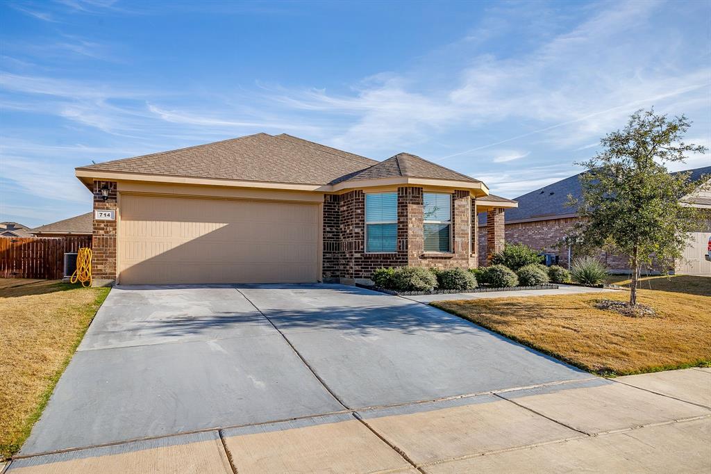 714 Rendyn Way Cleburne, TX 76033 - Photo 2 of 33