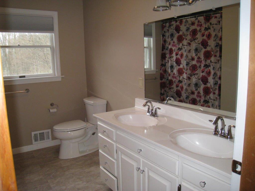 22 Snow Pond Road Oakland, ME 04963 - Photo 34 of 38 2ND FLOOR BATH