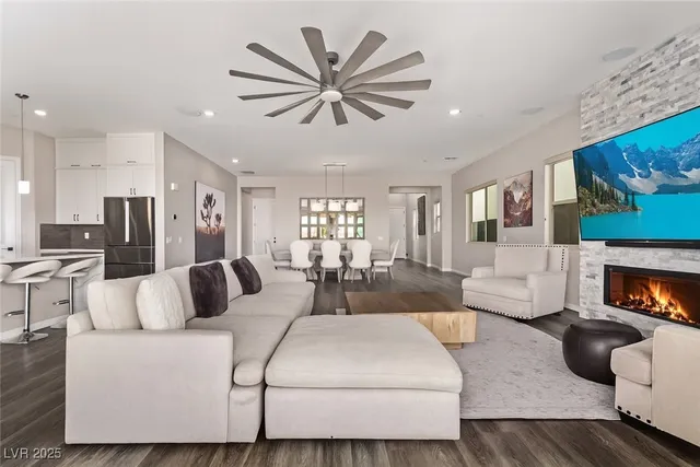 $1,499,000 | 12619 Huckleberry Oak Avenue, Las Vegas, NV 89138