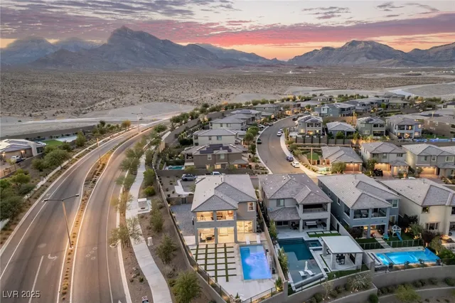 $1,499,000 | 12619 Huckleberry Oak Avenue, Las Vegas, NV 89138