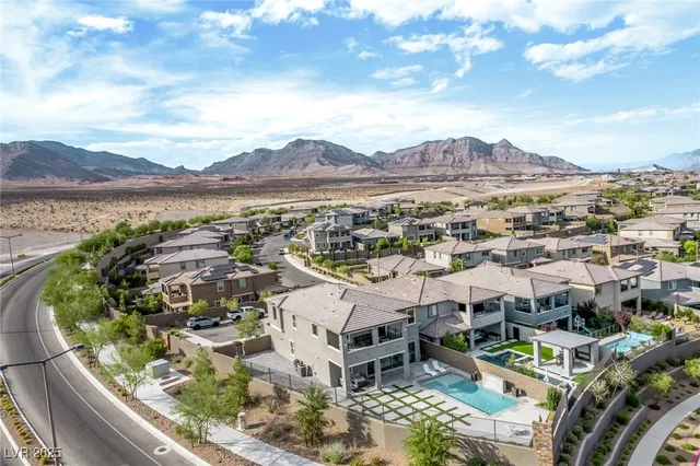 $1,499,000 | 12619 Huckleberry Oak Avenue, Las Vegas, NV 89138