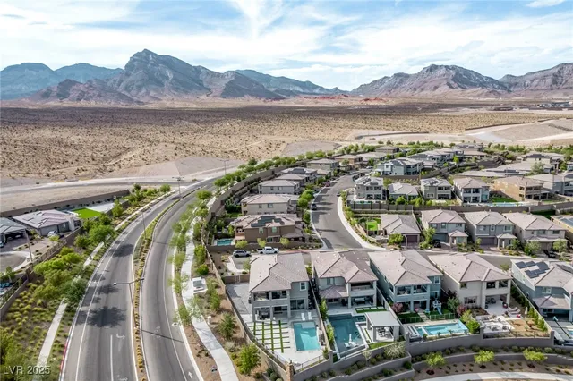 $1,499,000 | 12619 Huckleberry Oak Avenue, Las Vegas, NV 89138