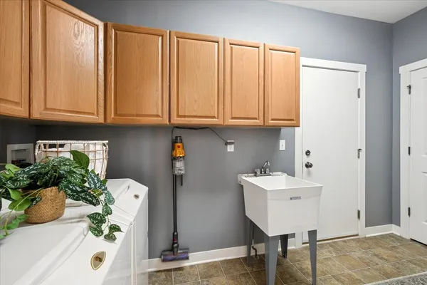 $665,000 | 1347 Wild Indigo Road, Grayslake, IL 60030