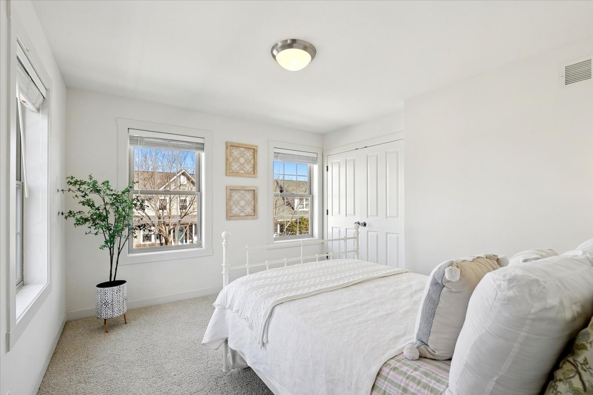 1347 Wild Indigo Road Grayslake, IL 60030 - Photo 33 of 49