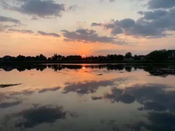 $665,000 | 1347 Wild Indigo Road, Grayslake, IL 60030