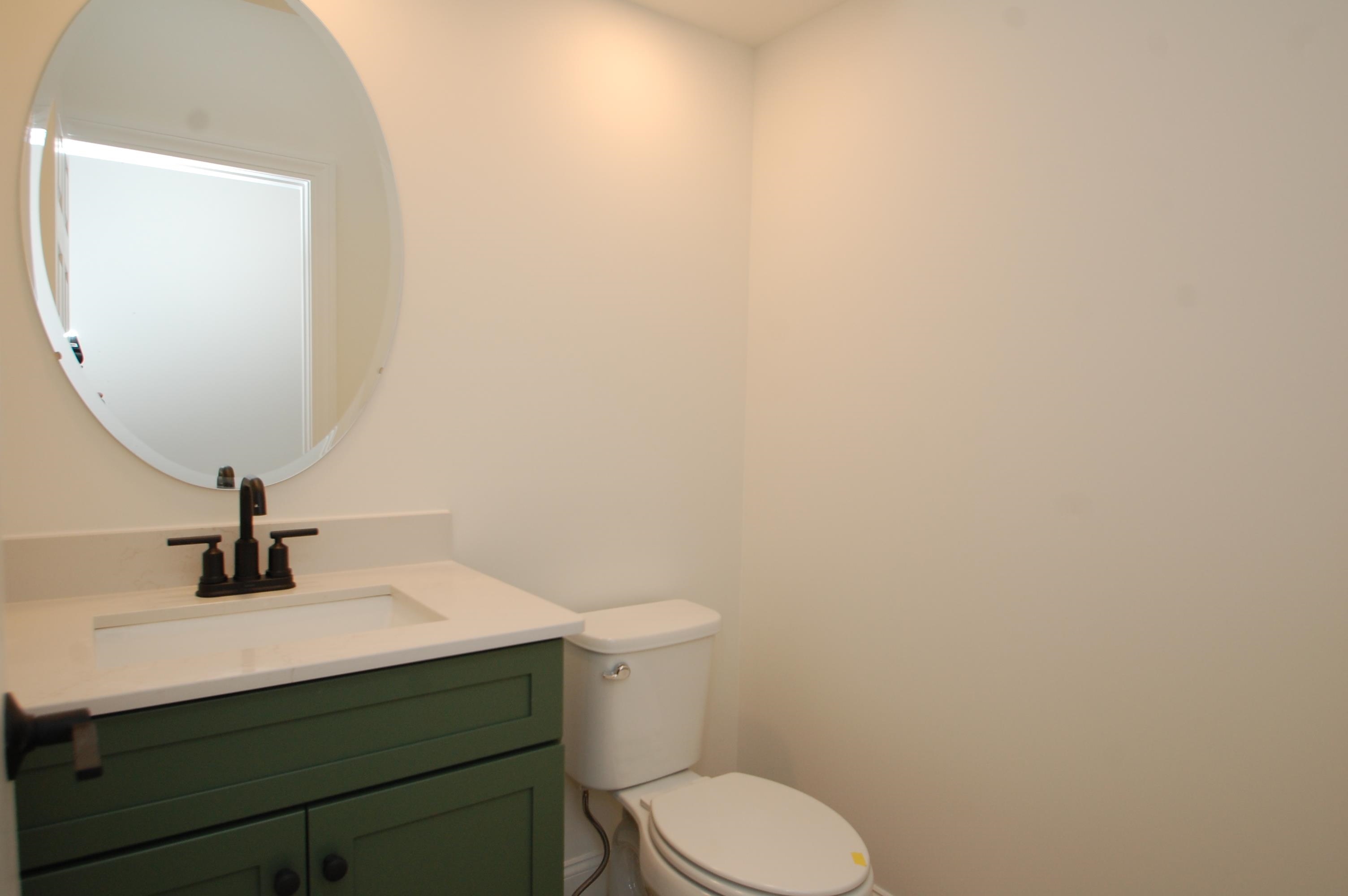 27 A Griffin Road Hudson, NH 03051 - Photo 13 of 16 Gallery Image 13