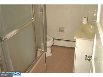 115 Wellington Road Upper Darby, PA 19082 - Photo 6 of 11 Bathroom
