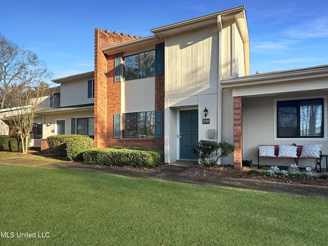 $189,900 | 349 Lakebend Drive, Brandon, MS 39042