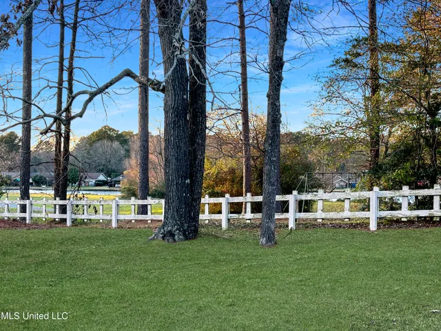 $189,900 | 349 Lakebend Drive, Brandon, MS 39042