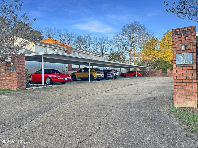 $189,900 | 349 Lakebend Drive, Brandon, MS 39042