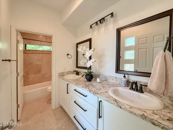 $1,999,500 | 3811 North 64th Street, Scottsdale, AZ 85251