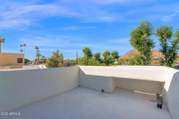 $1,999,500 | 3811 North 64th Street, Scottsdale, AZ 85251