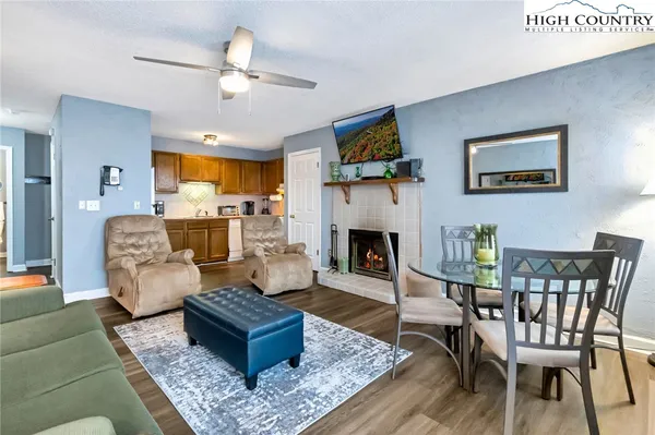 $189,000 | 301 Pinnacle Inn Road, Unit 4313, Beech Mountain, NC 28604