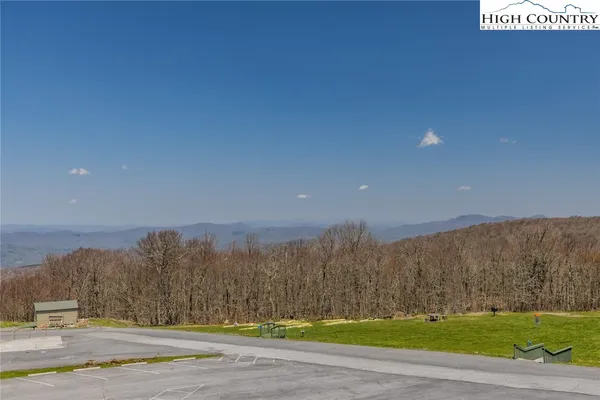 $189,000 | 301 Pinnacle Inn Road, Unit 4313, Beech Mountain, NC 28604