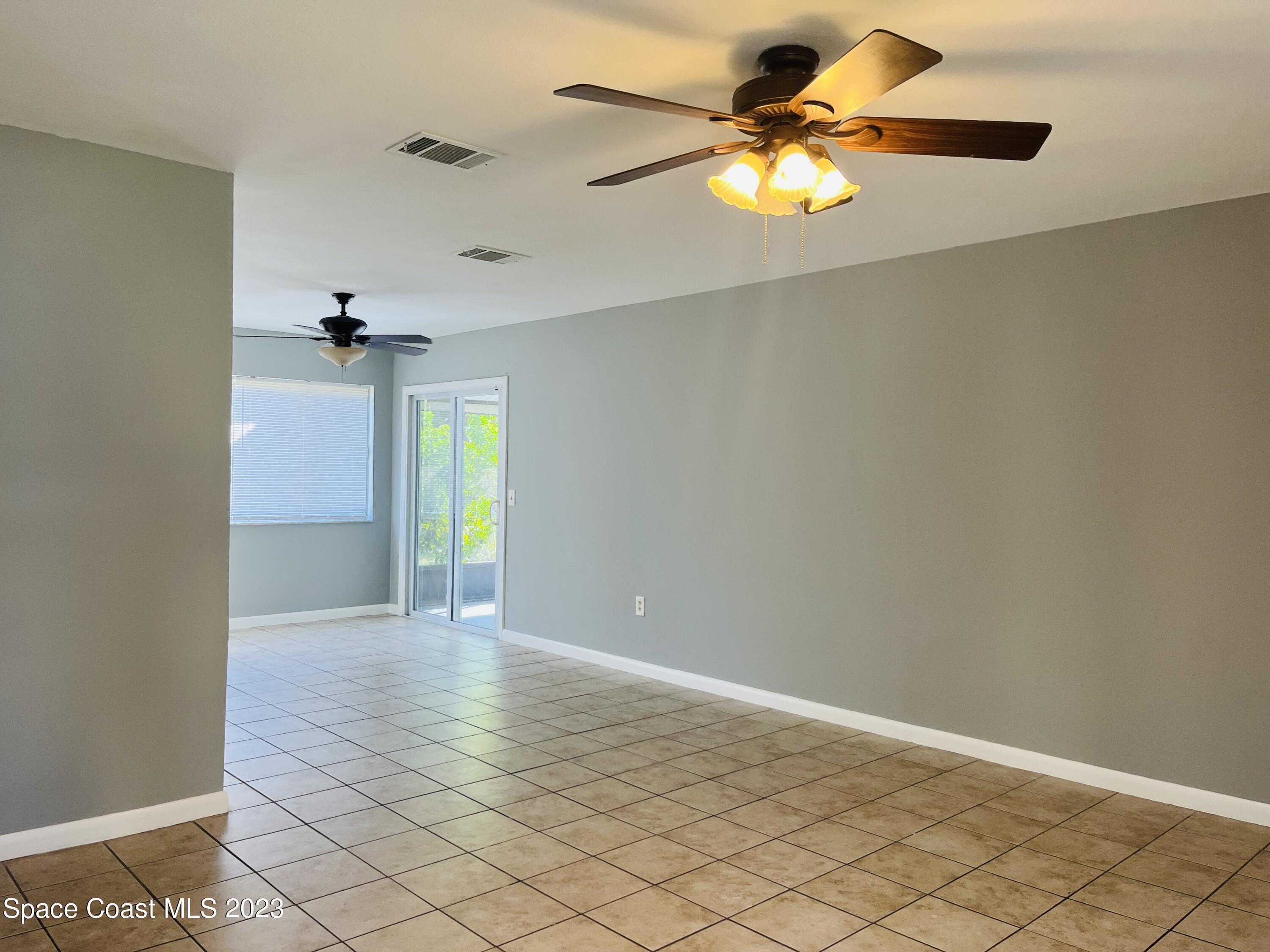 217 Manth Avenue Cocoa, FL 32927 - Photo 3 of 15 20231102_142848422_iOS