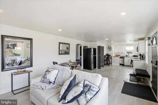 $2,000 | 1058 St Joseph Street, Lancaster, PA 17603