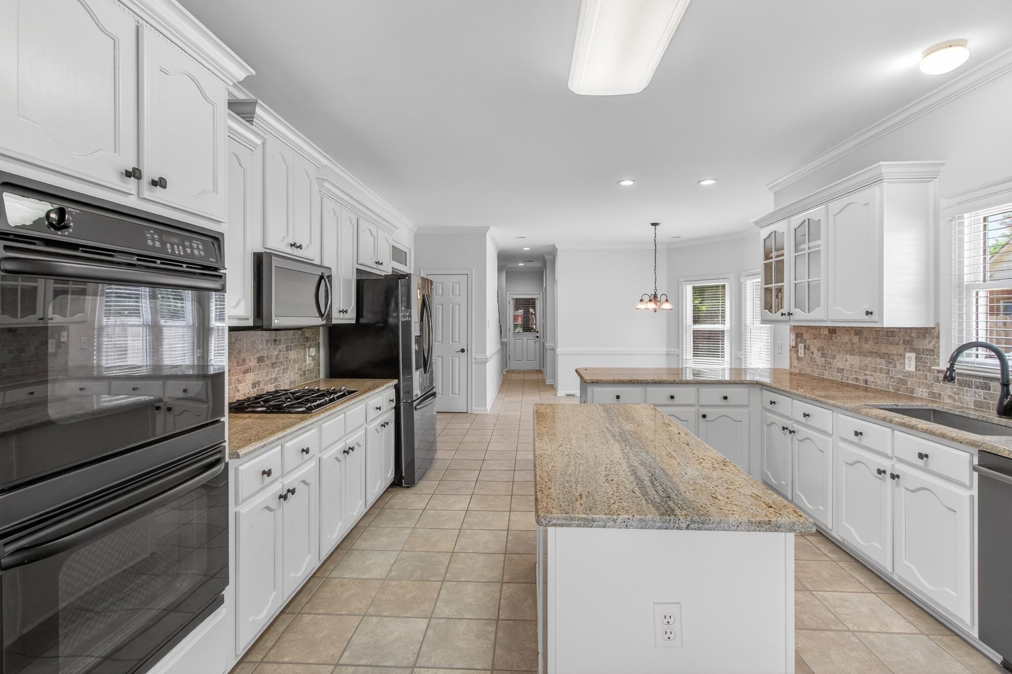 845 Hatton Cove Collierville, TN 38017 - Photo 12 of 37