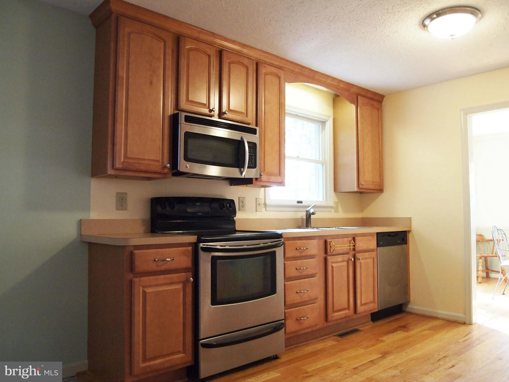 440 Huttle Road Stephens City, VA 22655 - Photo 4 of 30 Kitchen