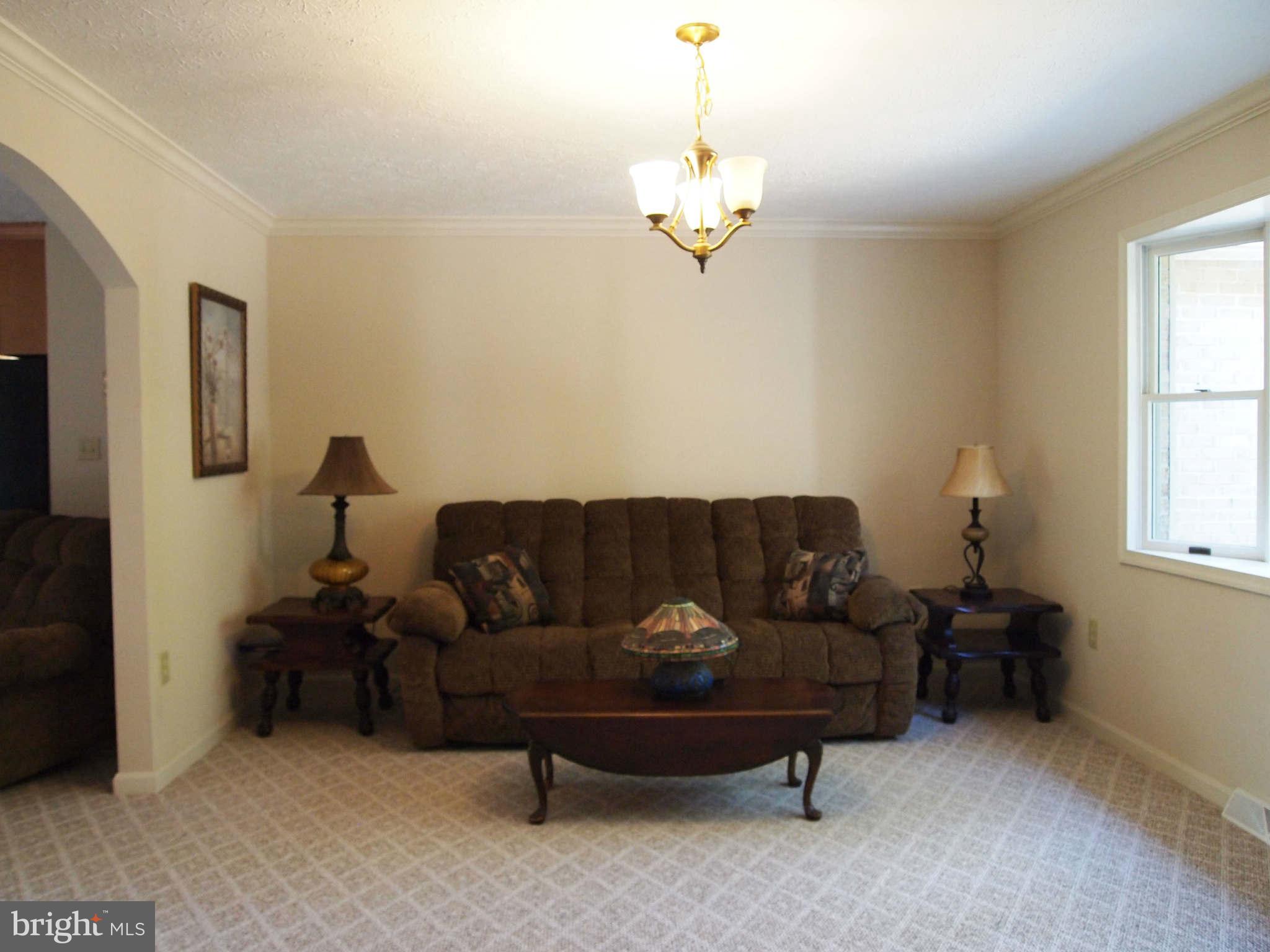 440 Huttle Road Stephens City, VA 22655 - Photo 6 of 30 Living Room