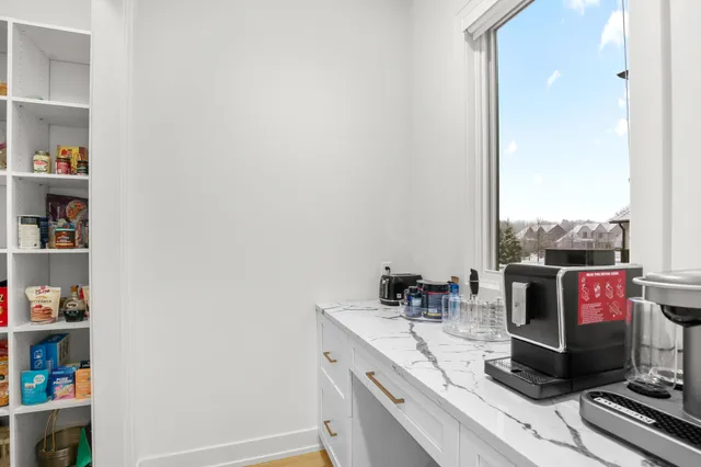 $2,244,900 | 7303 Brookside Village, Bloomfield Hills, MI 48301