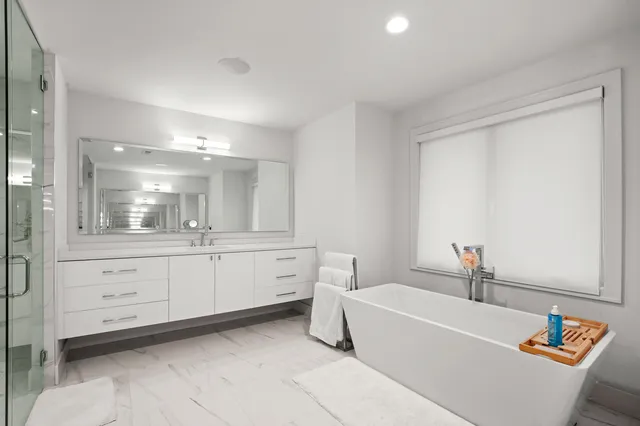 $2,244,900 | 7303 Brookside Village, Bloomfield Hills, MI 48301