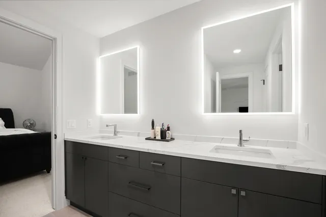 $2,244,900 | 7303 Brookside Village, Bloomfield Hills, MI 48301