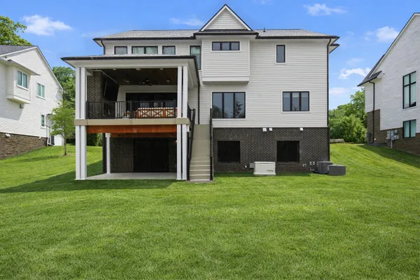 $2,144,900 | 7303 Brookside Village, Bloomfield Hills, MI 48301