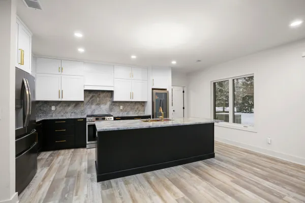 $2,144,900 | 7303 Brookside Village, Bloomfield Hills, MI 48301