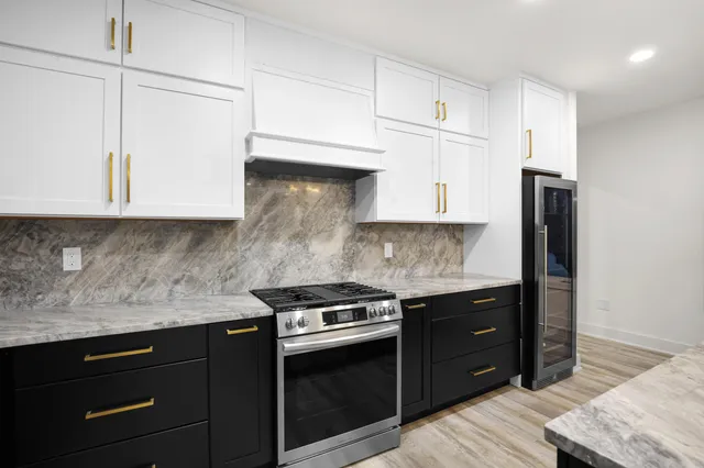 $2,244,900 | 7303 Brookside Village, Bloomfield Hills, MI 48301